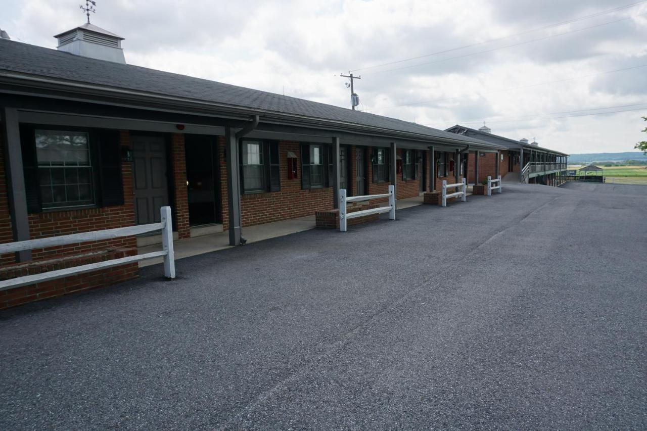 Harvest Drive Family Inn - Renovated Rooms Gordonville Exterior photo